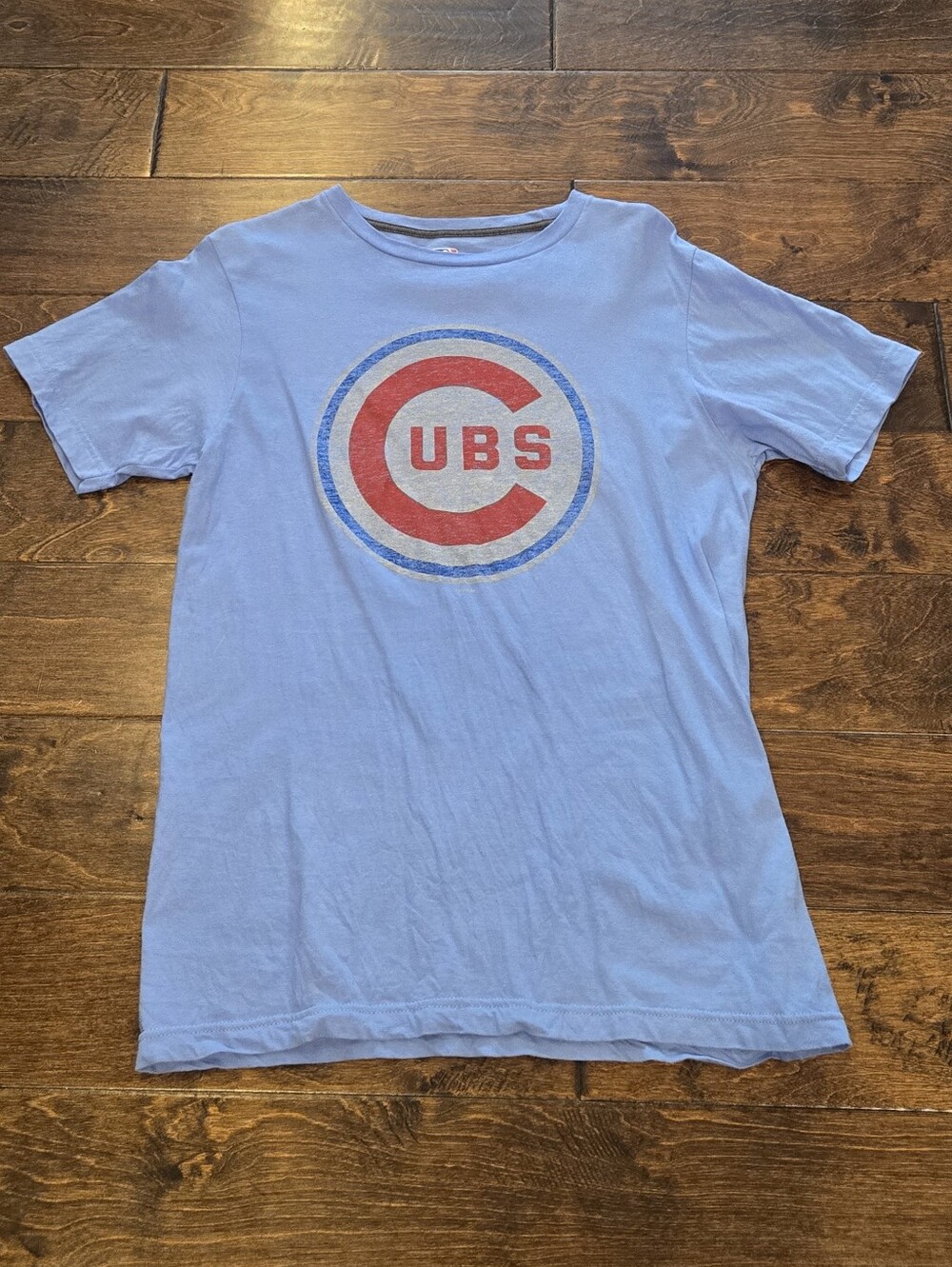 EUC Chicago Cubs Tee Size M Light Blue
